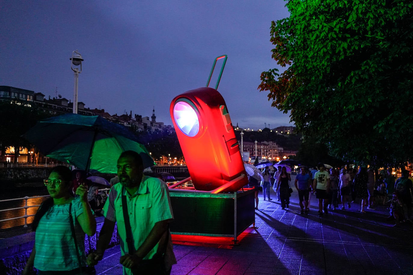 La Noche Blanca de Bilbao ilumina la villa El Correo